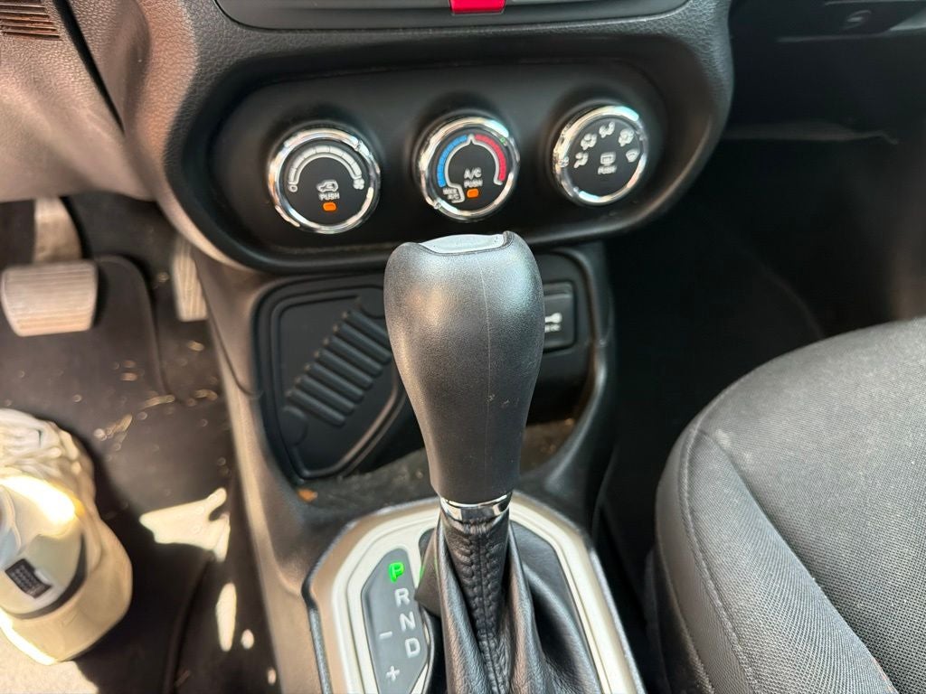 2016 Jeep Renegade Latitude 75th Anniversary Edition