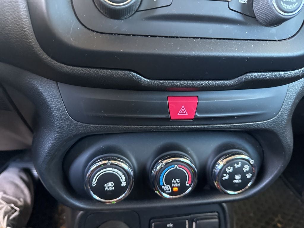 2017 Jeep Renegade Trailhawk