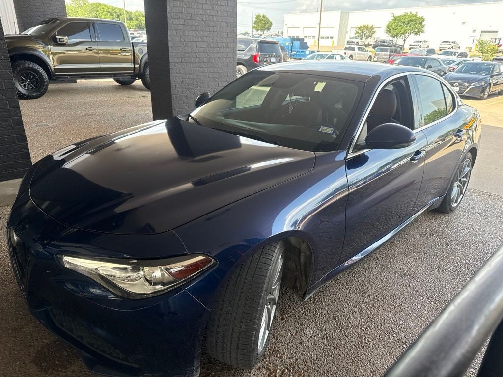 2017 Alfa Romeo Giulia Base