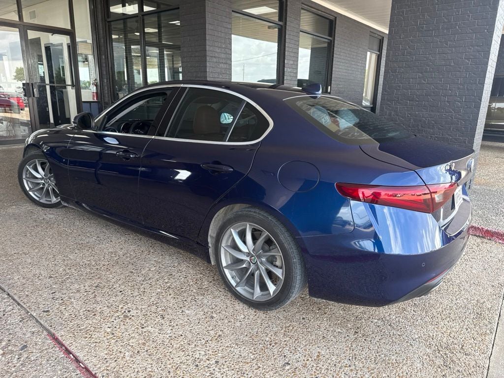 2017 Alfa Romeo Giulia Base