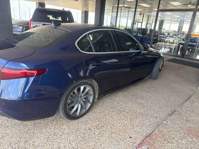 2017 Alfa Romeo Giulia Base