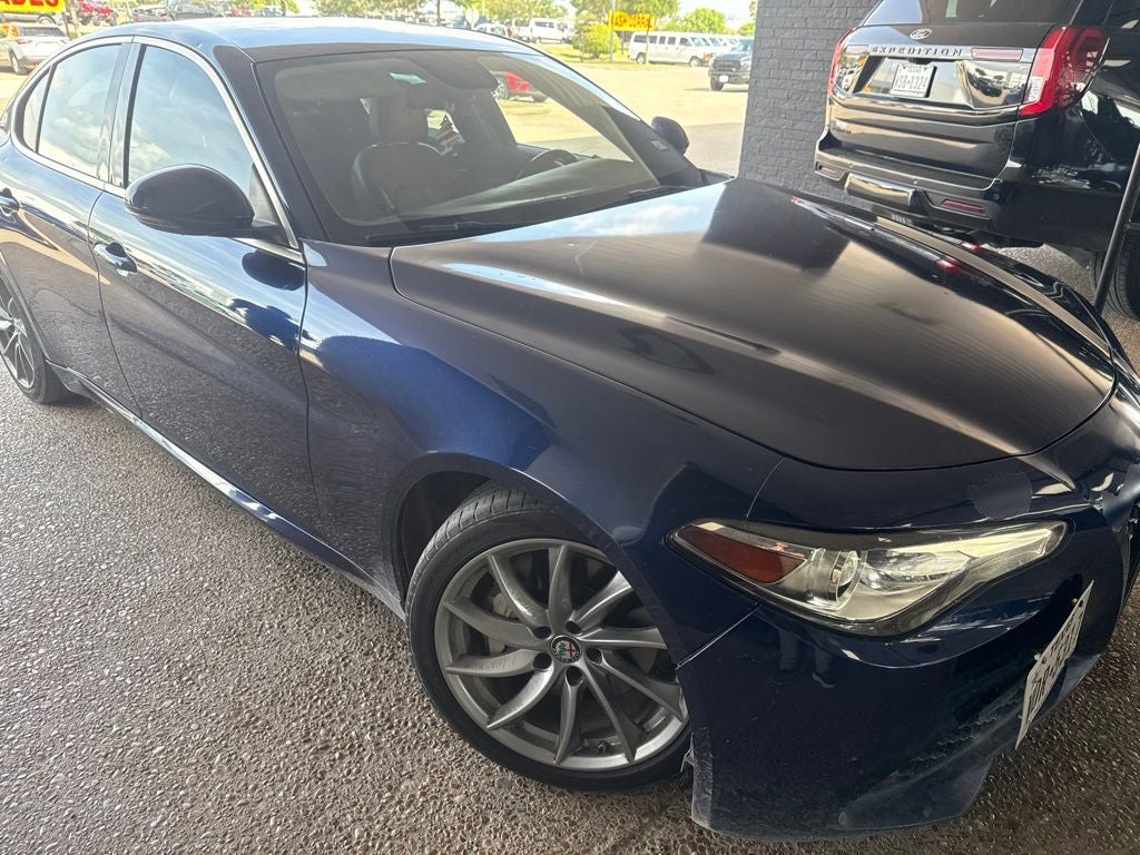 2017 Alfa Romeo Giulia Base